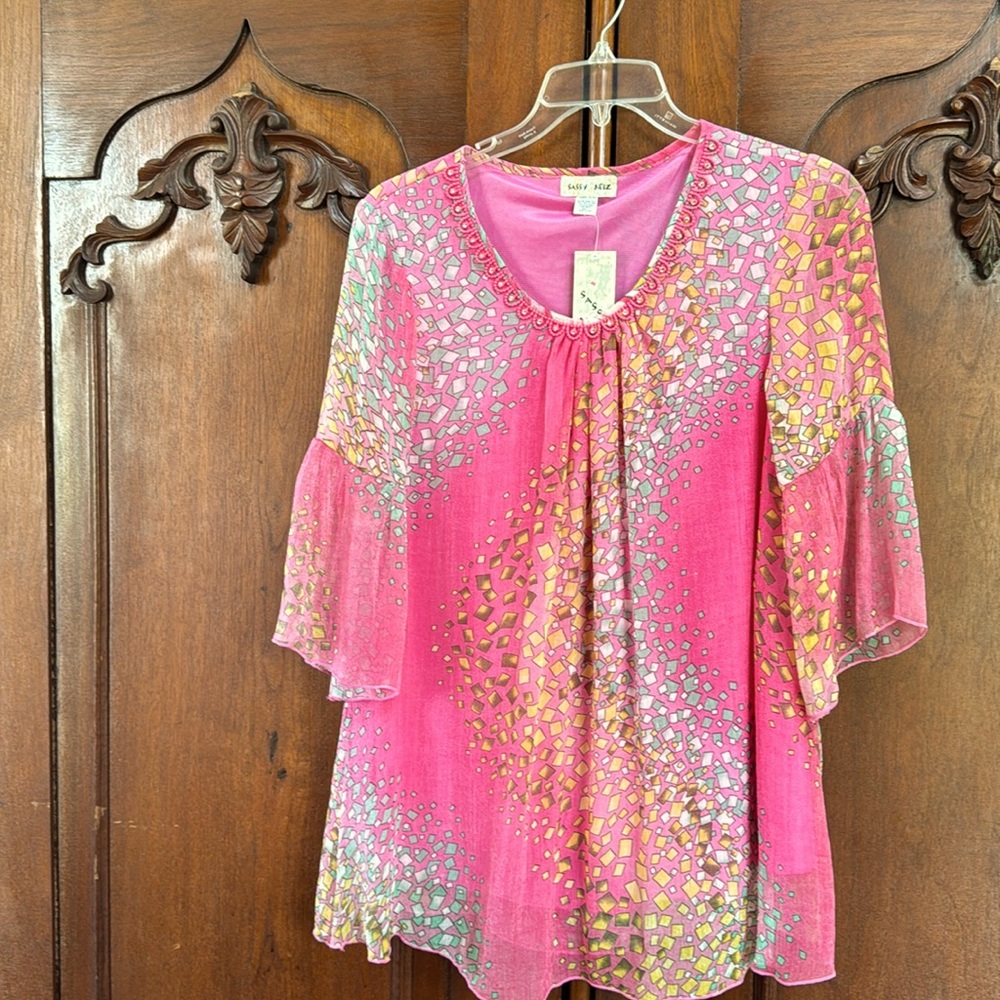 Sassy Noiz pink tunic